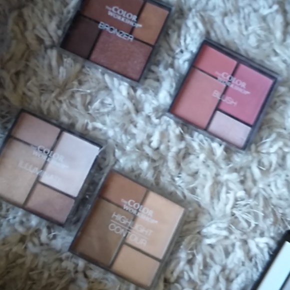 Makeup - Picture 3 of 5